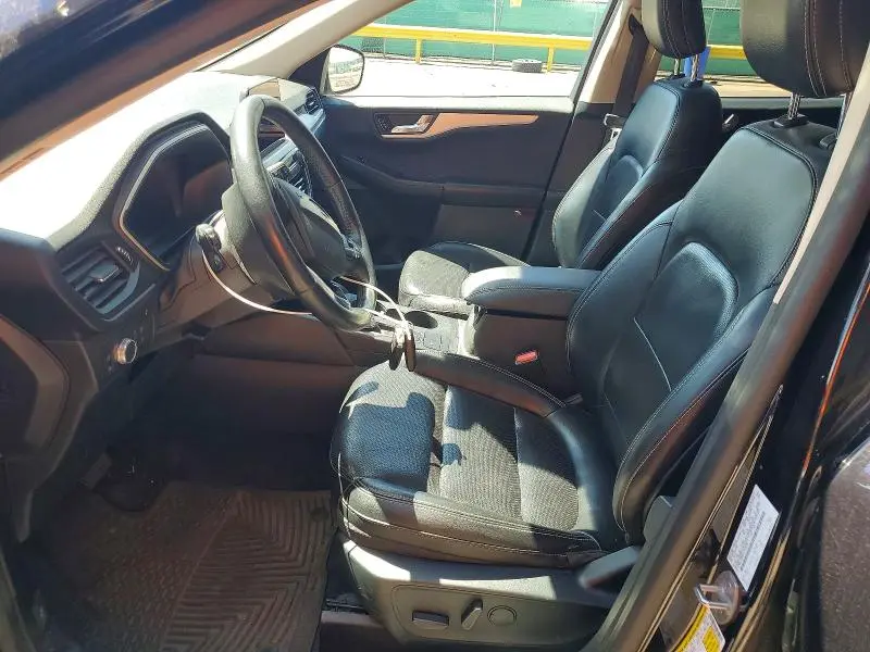 2020 FORD ESCAPE SE SPORT  
