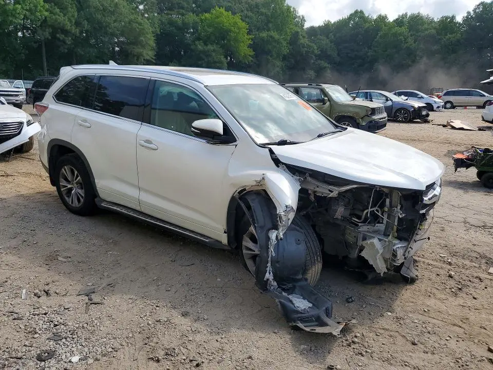2014 TOYOTA HIGHLANDER XLE  