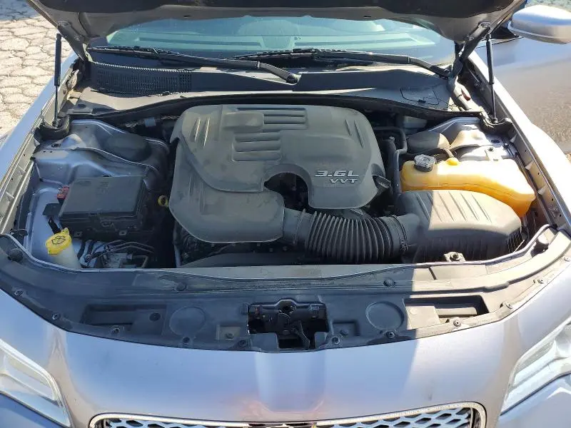 2015 CHRYSLER 300 LIMITED  