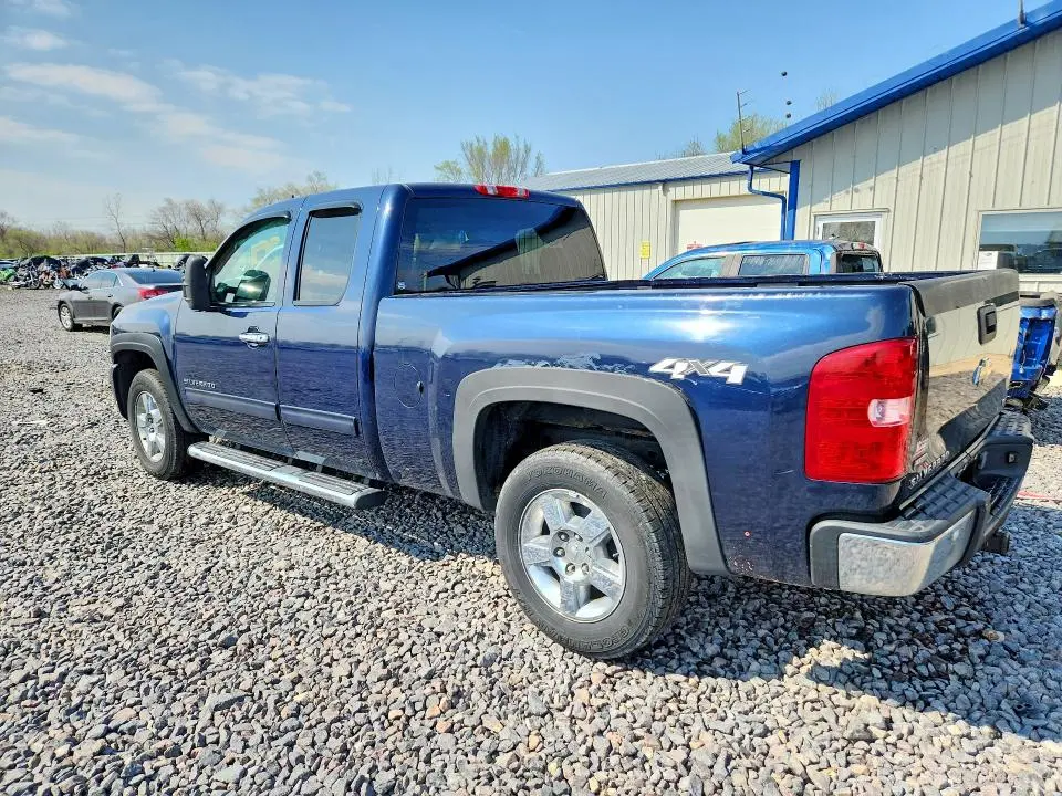2011 CHEVROLET SILVERADO K1500 LT  