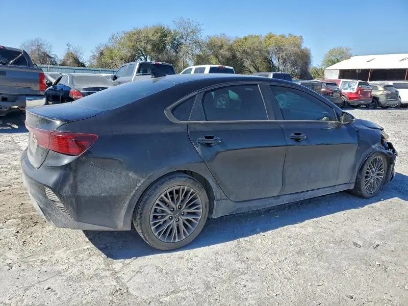 2024 KIA FORTE GT LINE  