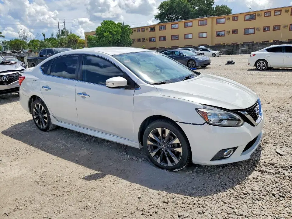 2017 NISSAN SENTRA SR  