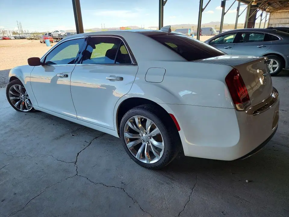 2020 CHRYSLER 300 TOURING  