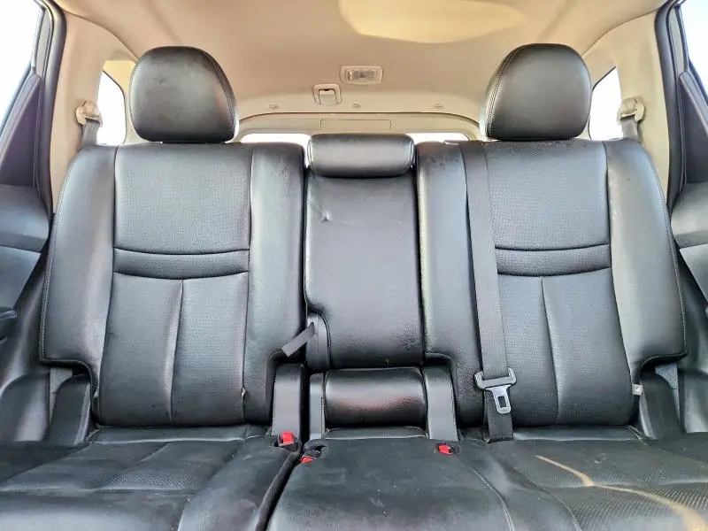 2017 NISSAN ROGUE SL  