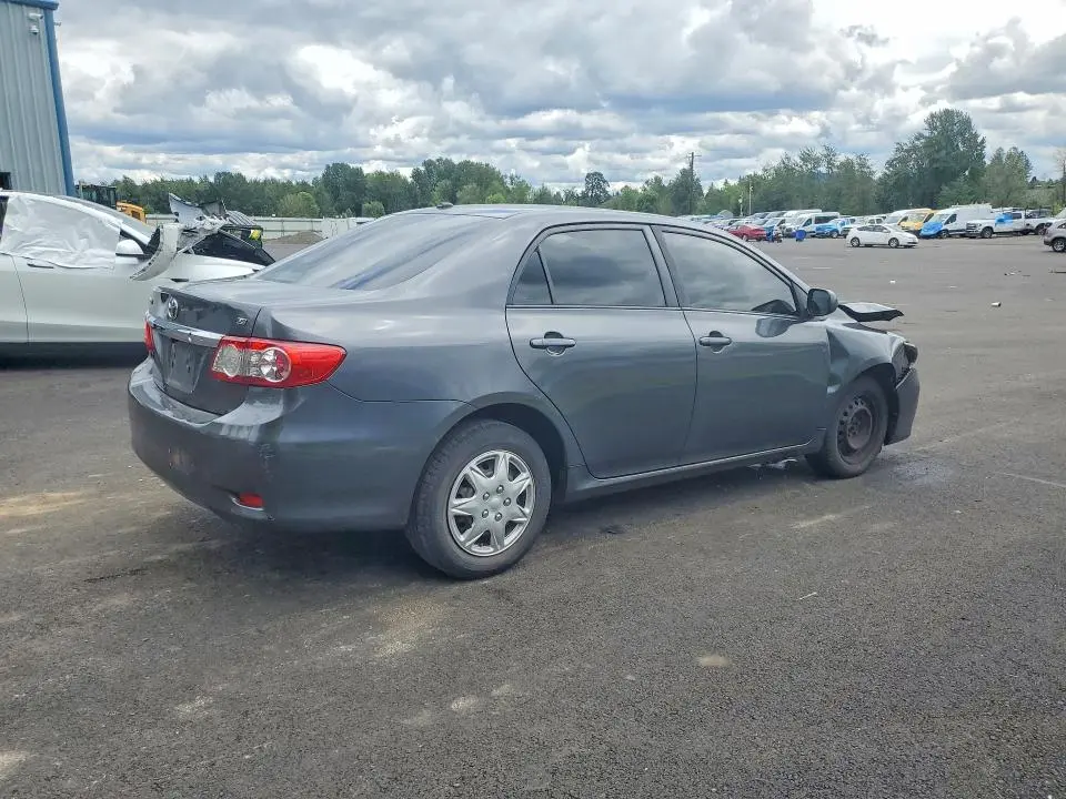 2011 TOYOTA COROLLA LE  