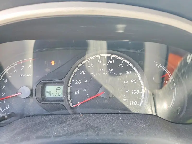 2014 TOYOTA SIENNA LE 8-PASSENGER  