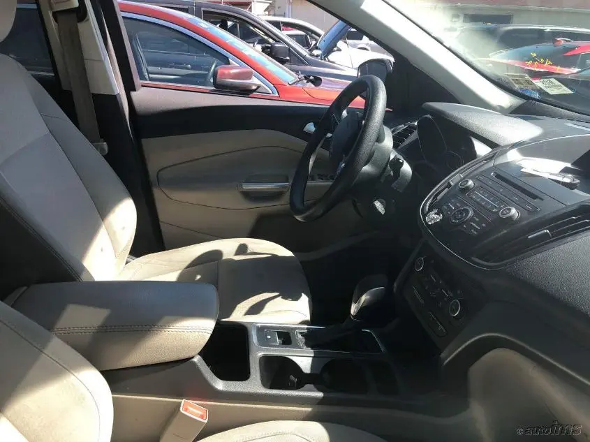 2018 FORD ESCAPE SE