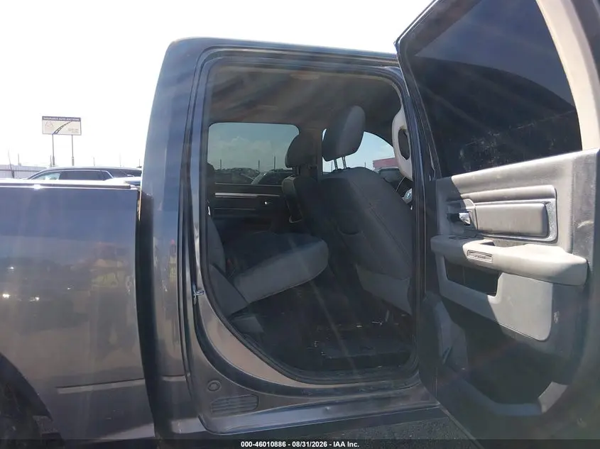 2015 RAM 1500 BIG HORN