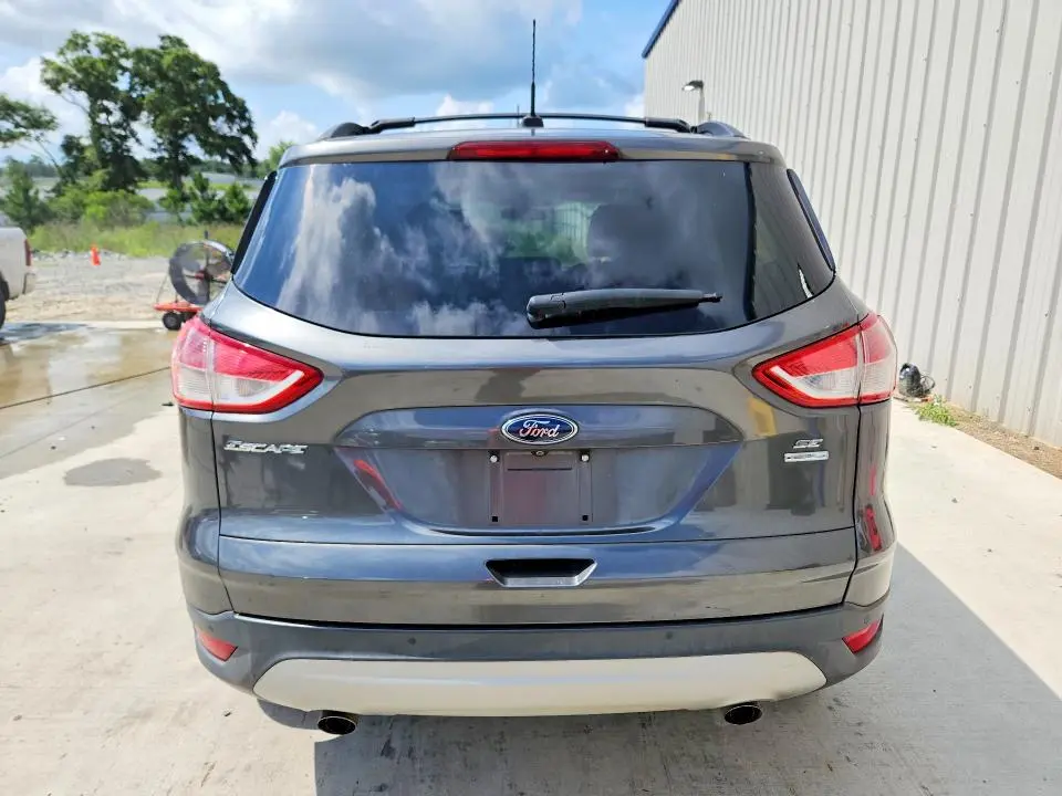 2015 FORD ESCAPE SE  