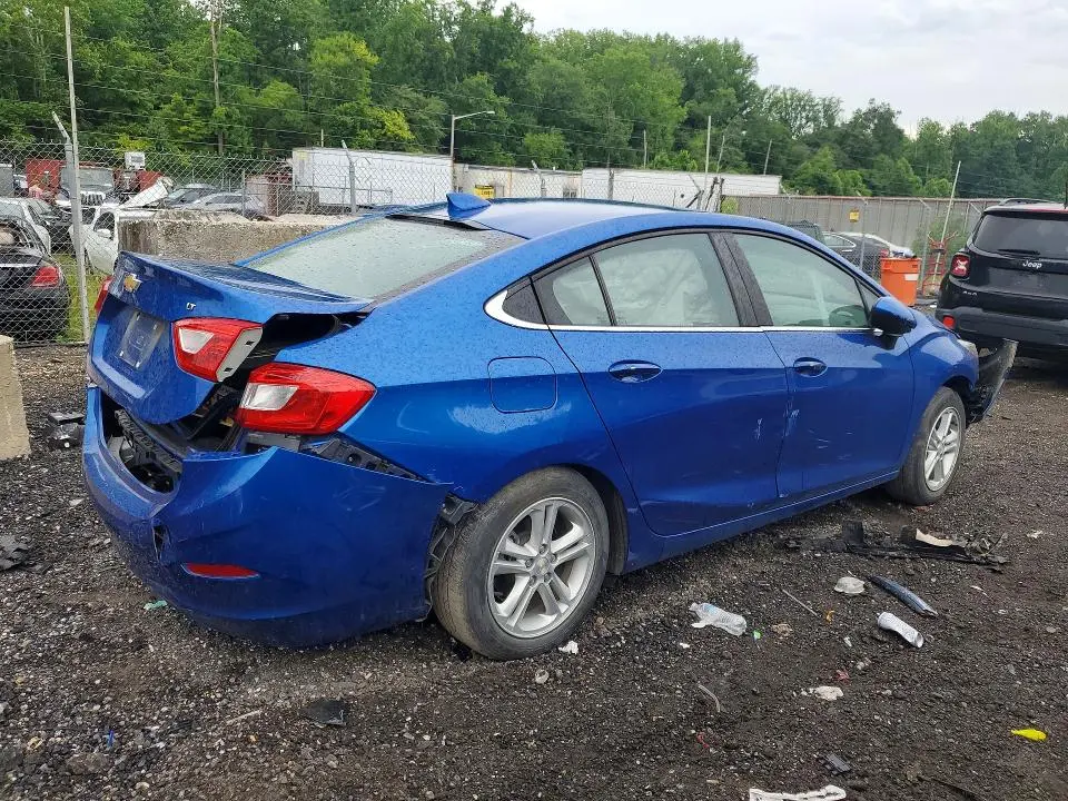 2017 CHEVROLET CRUZE LT  