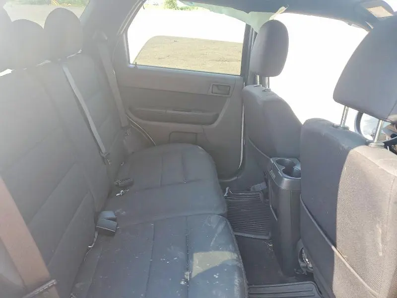 2011 FORD ESCAPE XLT  
