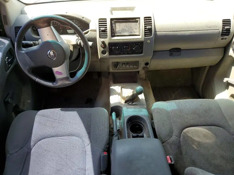 2013 NISSAN FRONTIER S  