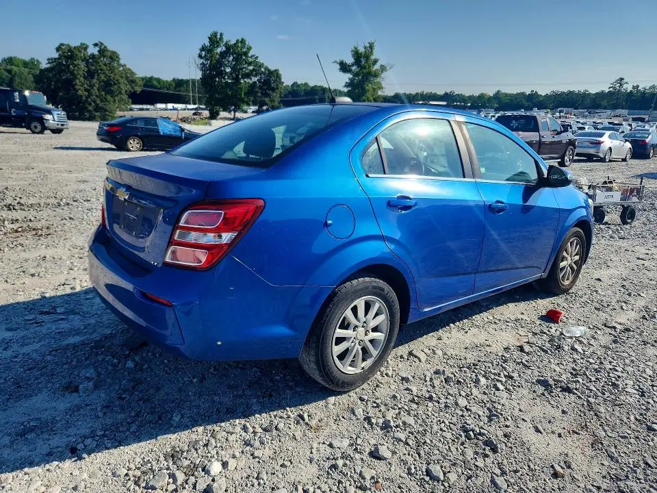 2017 CHEVROLET SONIC LT  
