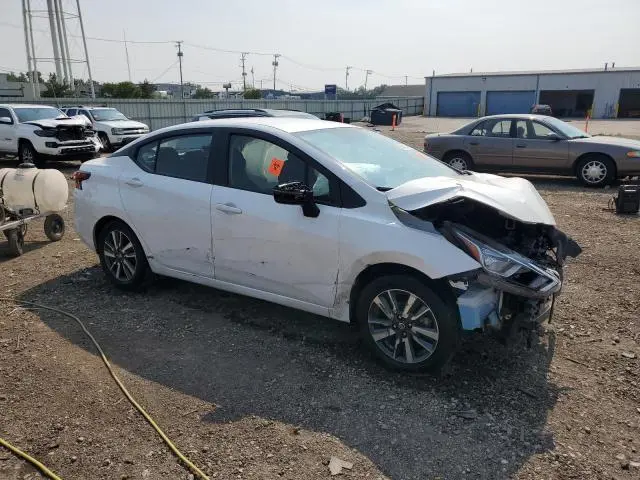 2021 NISSAN VERSA SV  