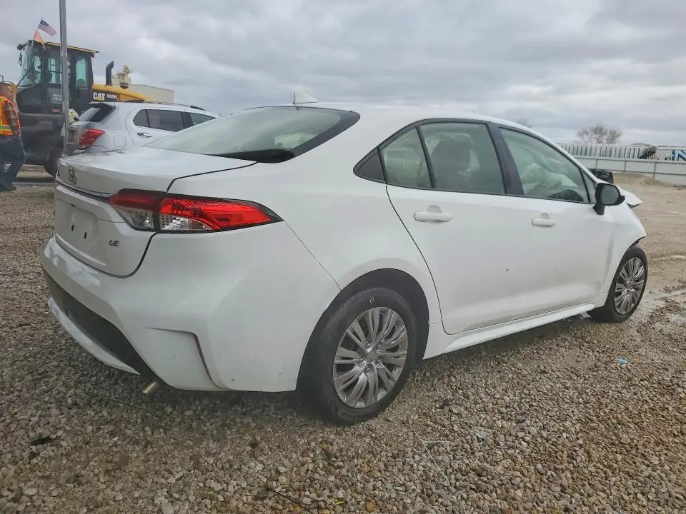 2021 TOYOTA COROLLA LE  