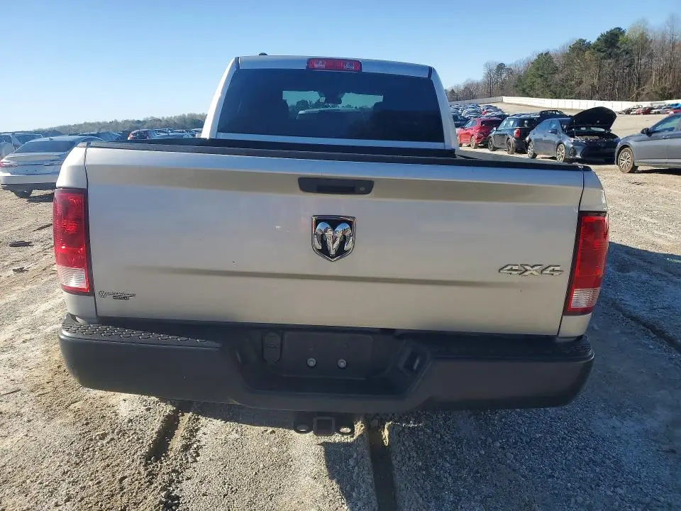 2016 RAM 1500 ST  