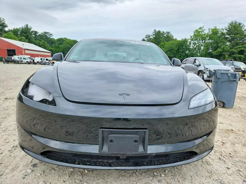 2026 TESLA MODEL 3   