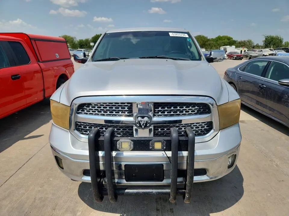 2015 RAM 1500 LARAMIE  