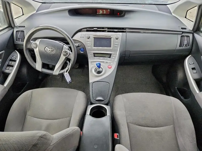 2015 TOYOTA PRIUS   