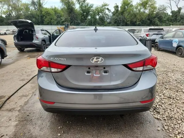 2016 HYUNDAI ELANTRA SE  