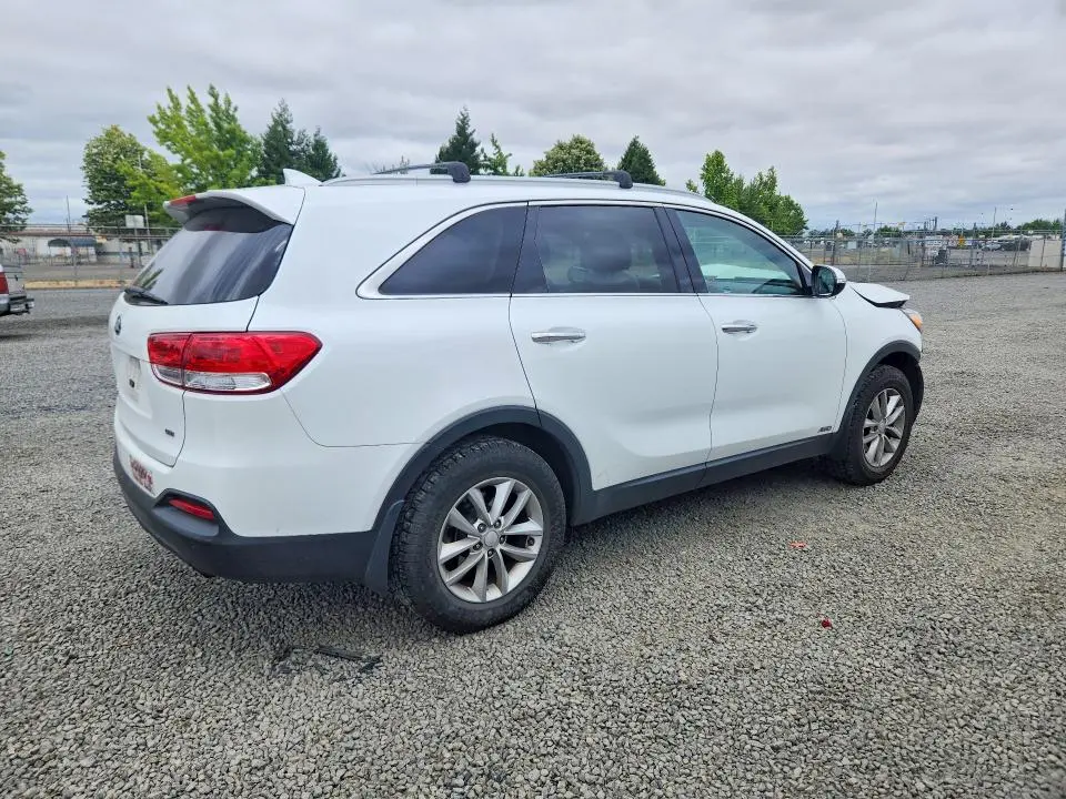2018 KIA SORENTO LX  