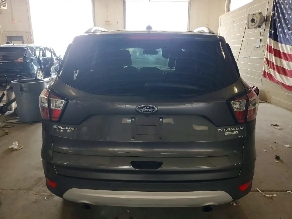2017 FORD ESCAPE TITANIUM  