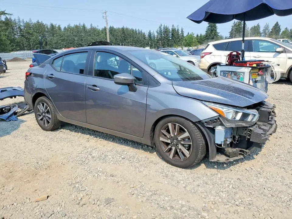 2021 NISSAN VERSA SV  