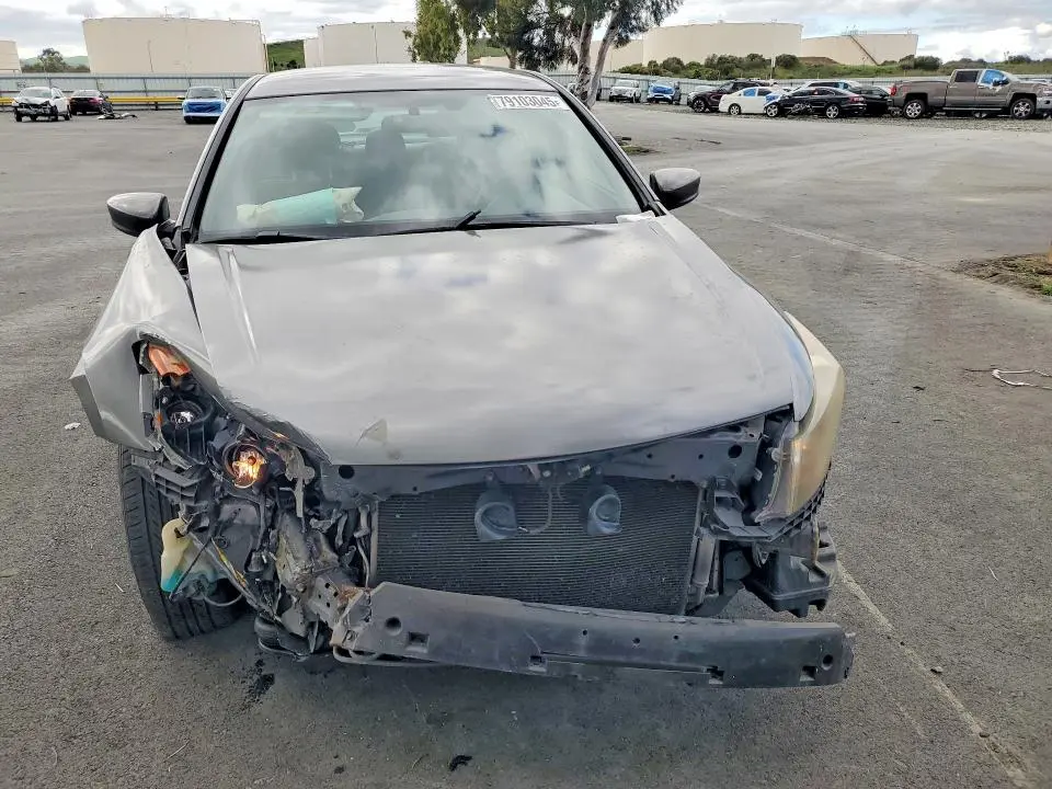 2010 HONDA ACCORD LX  