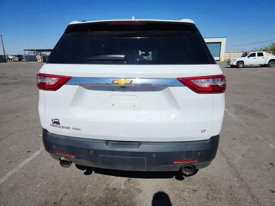 2021 CHEVROLET TRAVERSE LT  