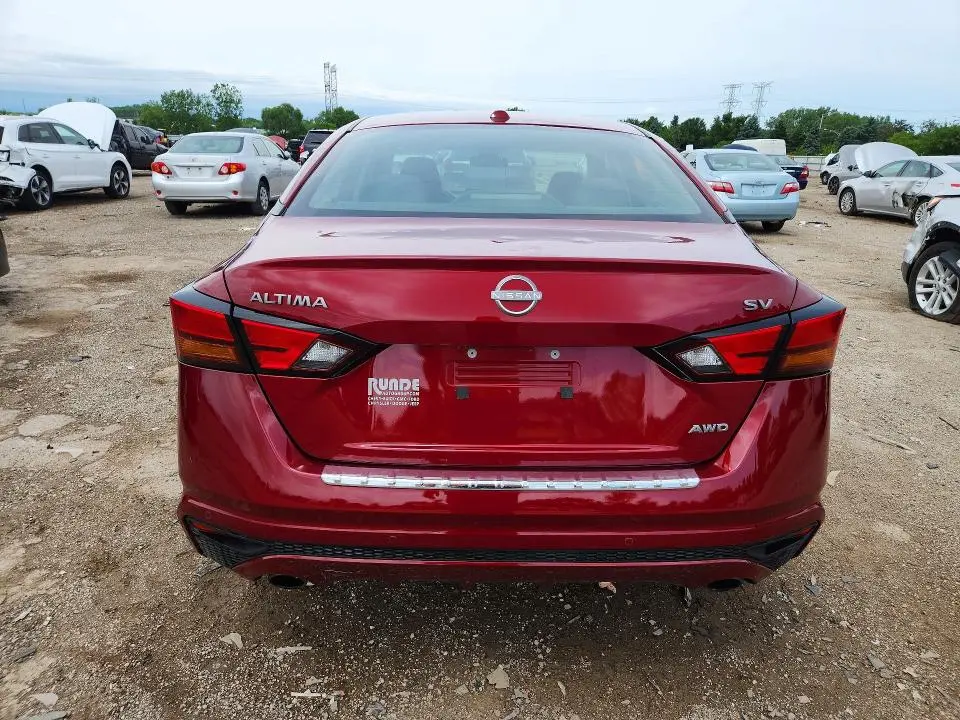 2023 NISSAN ALTIMA SV  
