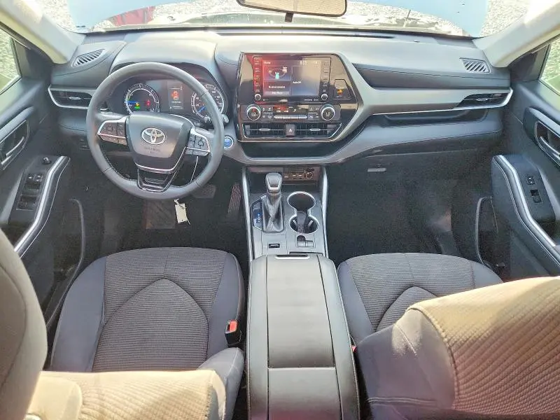 2020 TOYOTA HIGHLANDER HYBRID LE  