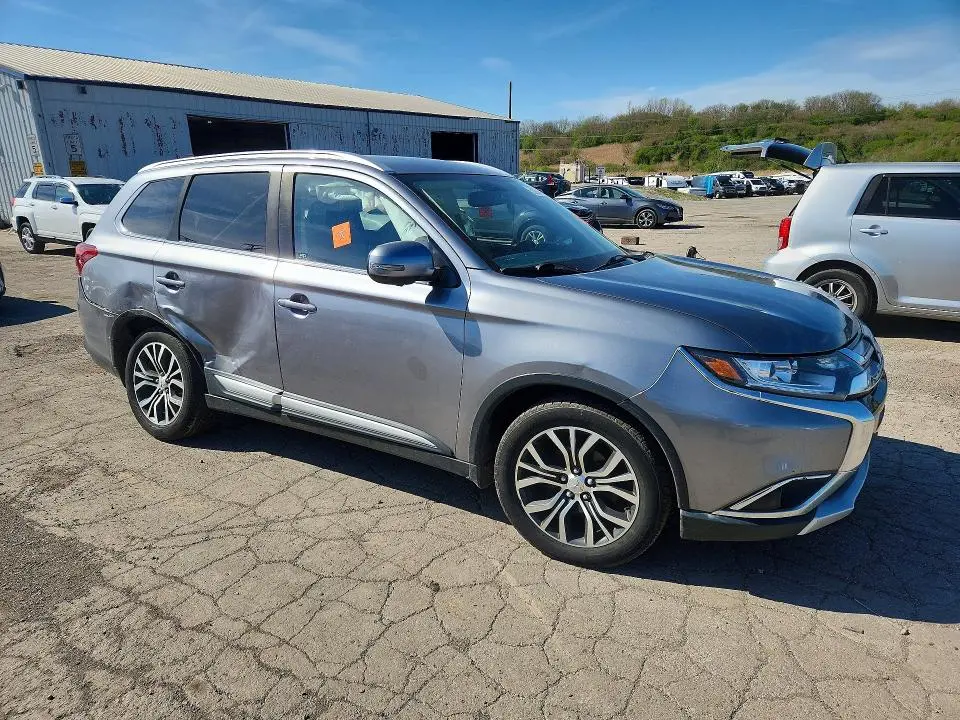 2018 MITSUBISHI OUTLANDER SE  