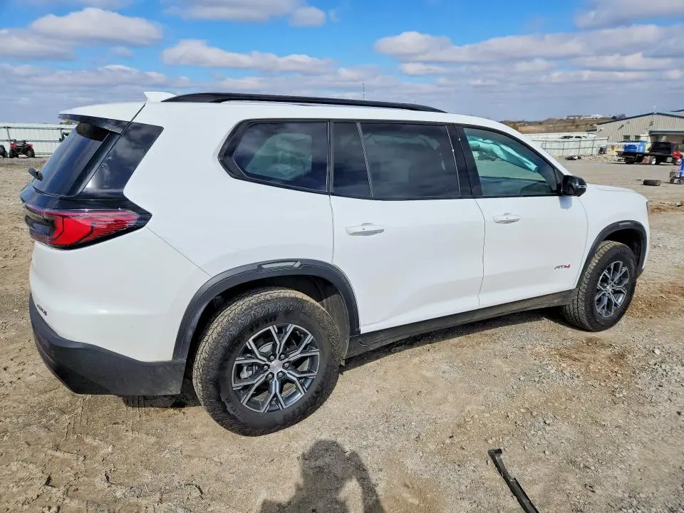 2025 GMC ACADIA AT4  