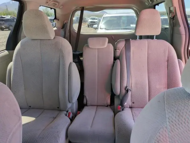 2011 TOYOTA SIENNA LE  
