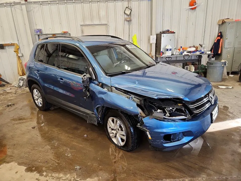 2017 VOLKSWAGEN TIGUAN S/LIMITED  