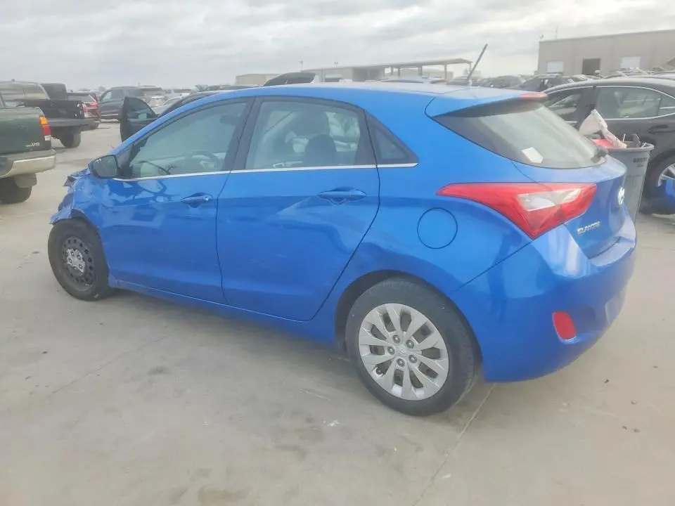 2017 HYUNDAI ELANTRA GT BASE  