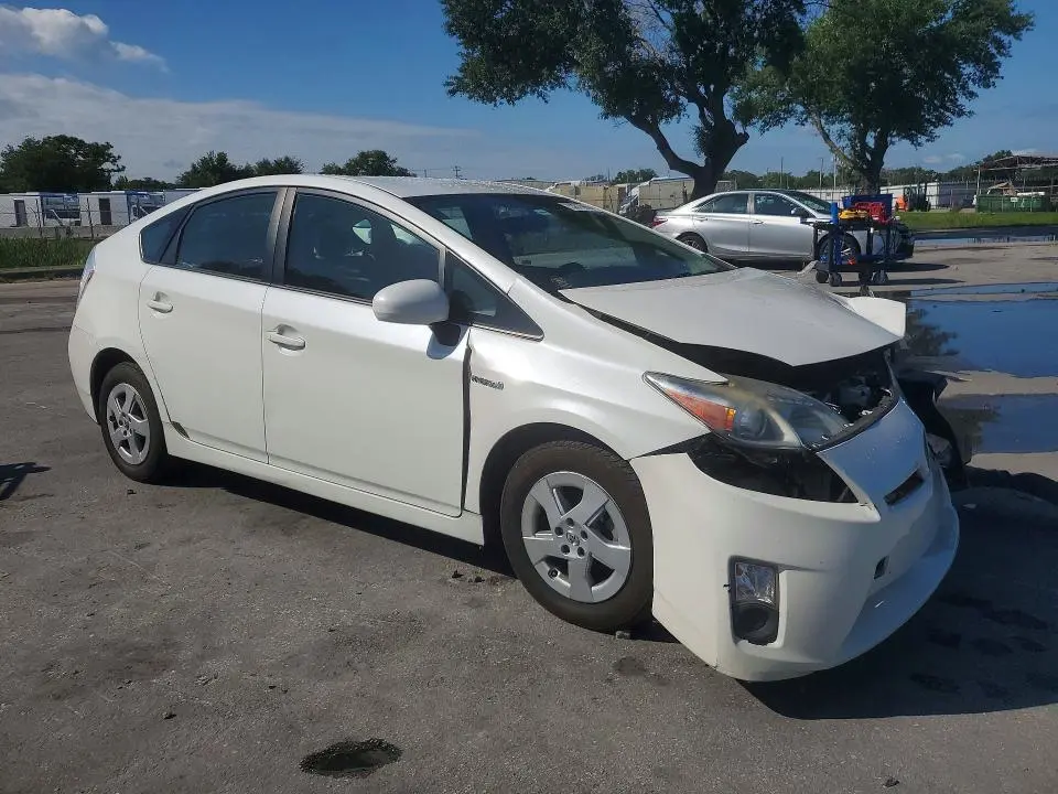 2010 TOYOTA PRIUS II  
