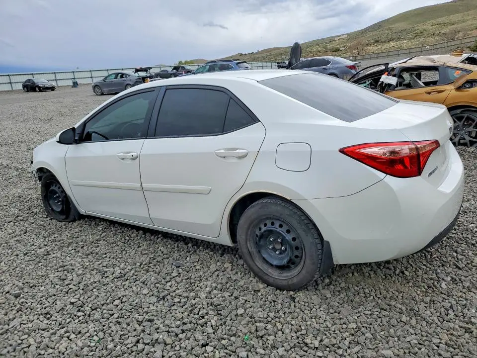 2017 TOYOTA COROLLA LE  