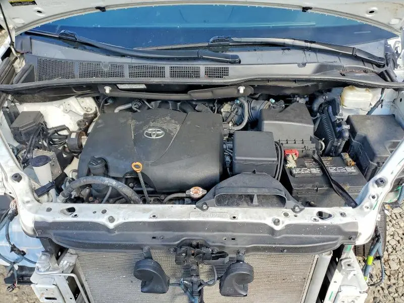 2019 TOYOTA SIENNA XLE 7-PASSENGER  