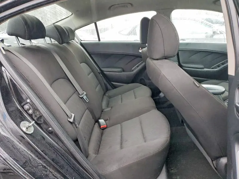 2016 KIA FORTE LX  