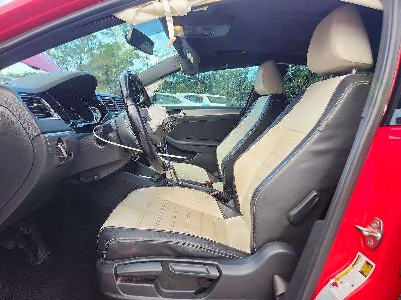 2016 VOLKSWAGEN JETTA SPORT  