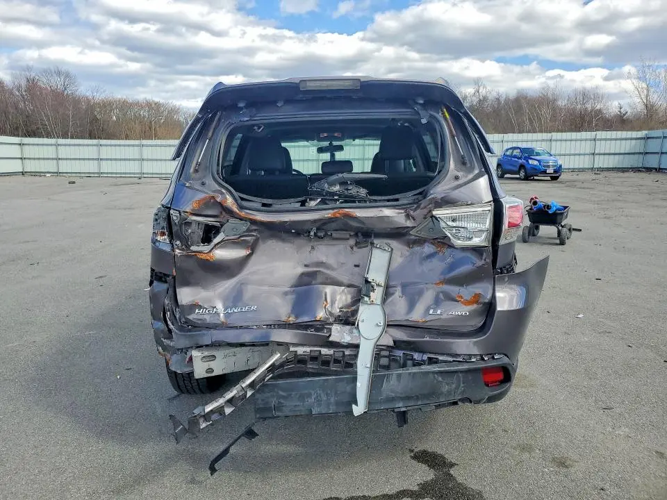 2014 TOYOTA HIGHLANDER LE PLUS  