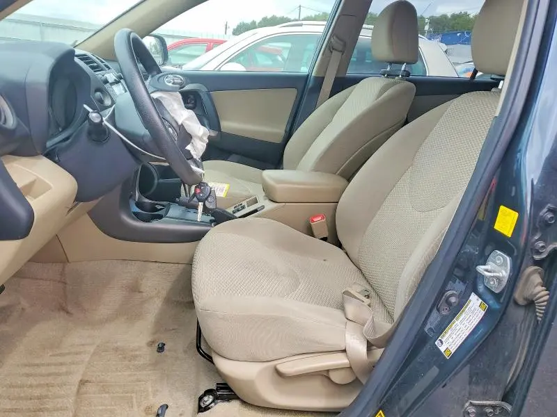 2011 TOYOTA RAV4 BASE  