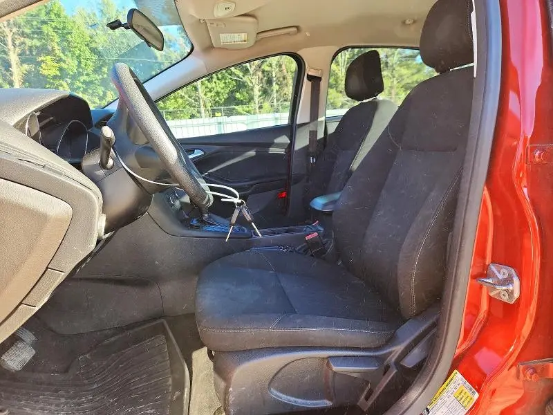 2018 FORD FOCUS SE  