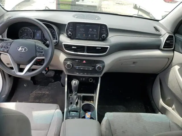 2021 HYUNDAI TUCSON SE  