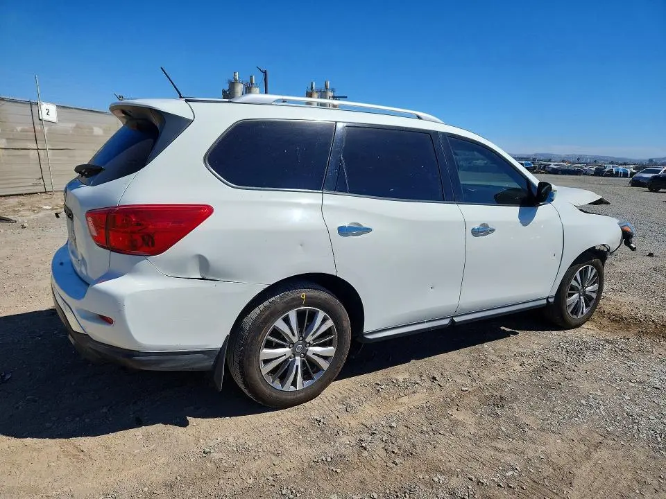 2018 NISSAN PATHFINDER S  