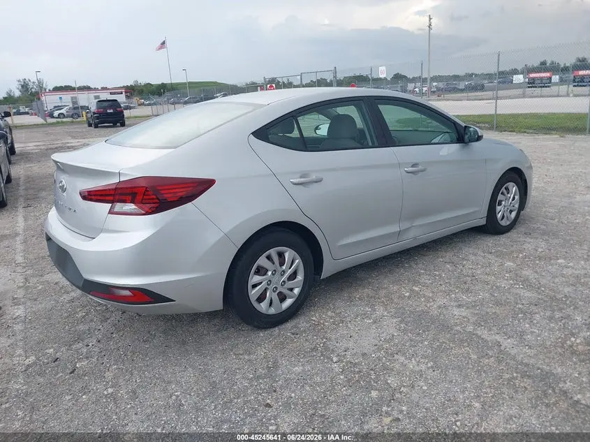 2019 HYUNDAI ELANTRA SE