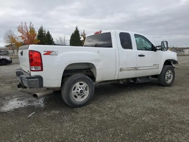 2013 GMC SIERRA K2500 SLE  