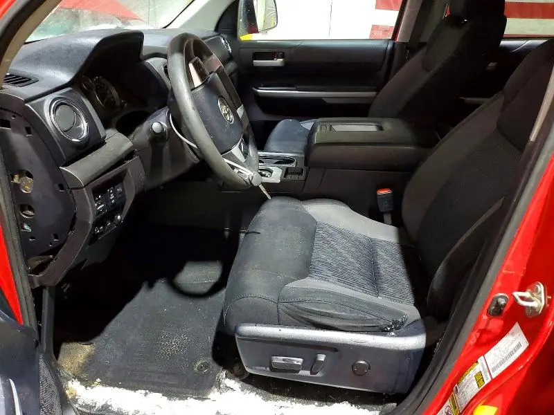 2016 TOYOTA TUNDRA CREWMAX SR5  