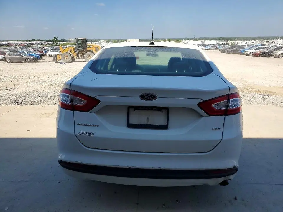 2016 FORD FUSION SE  